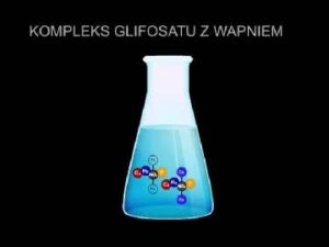Glifosat działa słabiej w twardej wodzie.